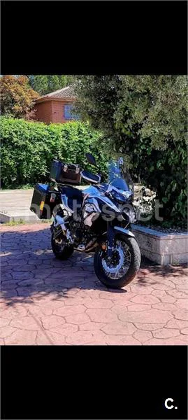 Benelli TRK 502 – Vista 16