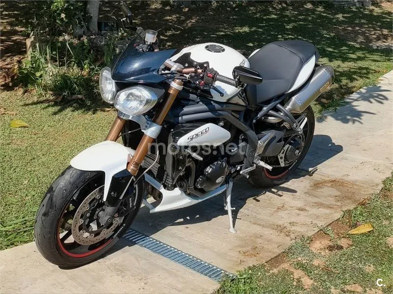 Triumph Speed Triple 6200 € 2012 Pontevedra - 1
