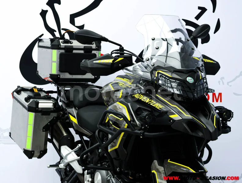Benelli TRK 502 – Vista 4
