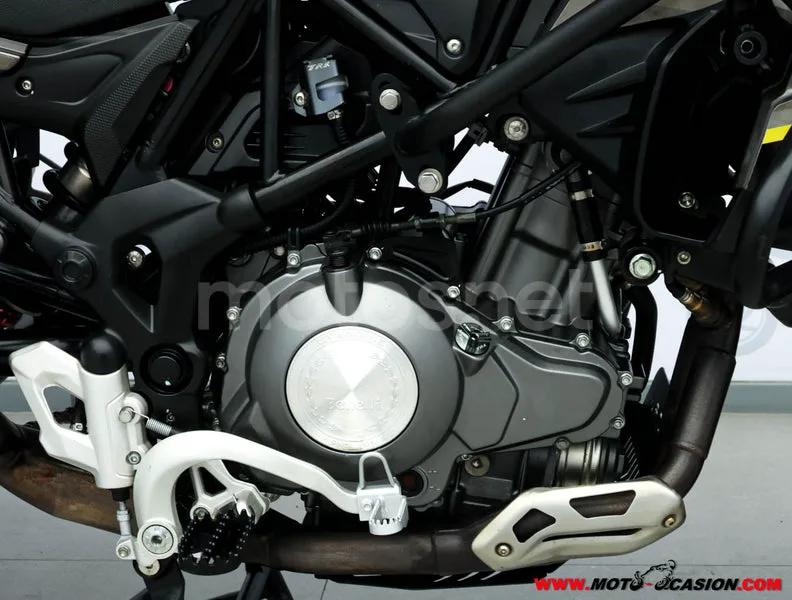 Benelli TRK 502 – Vista 5