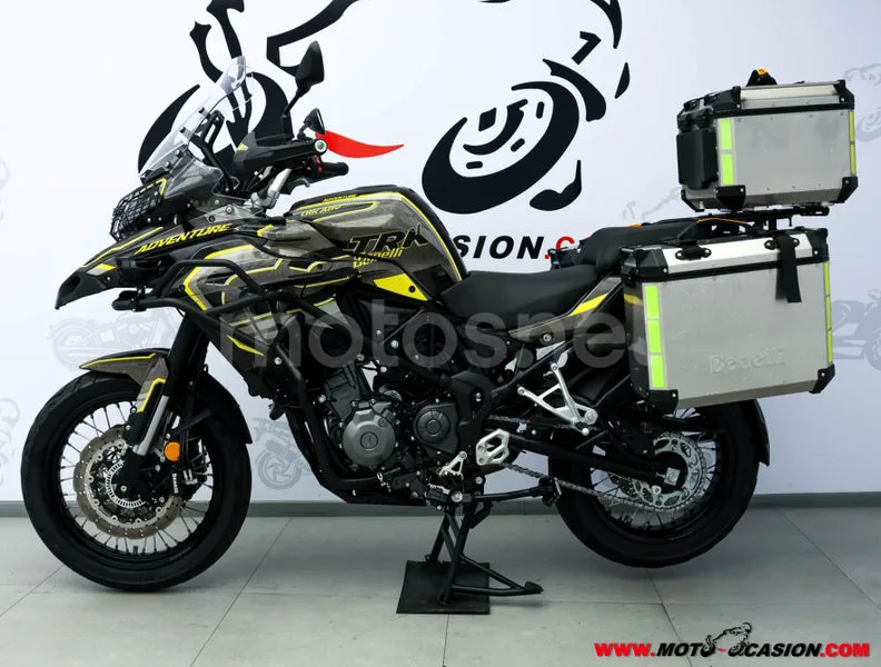 Benelli TRK 502 – Vista 7