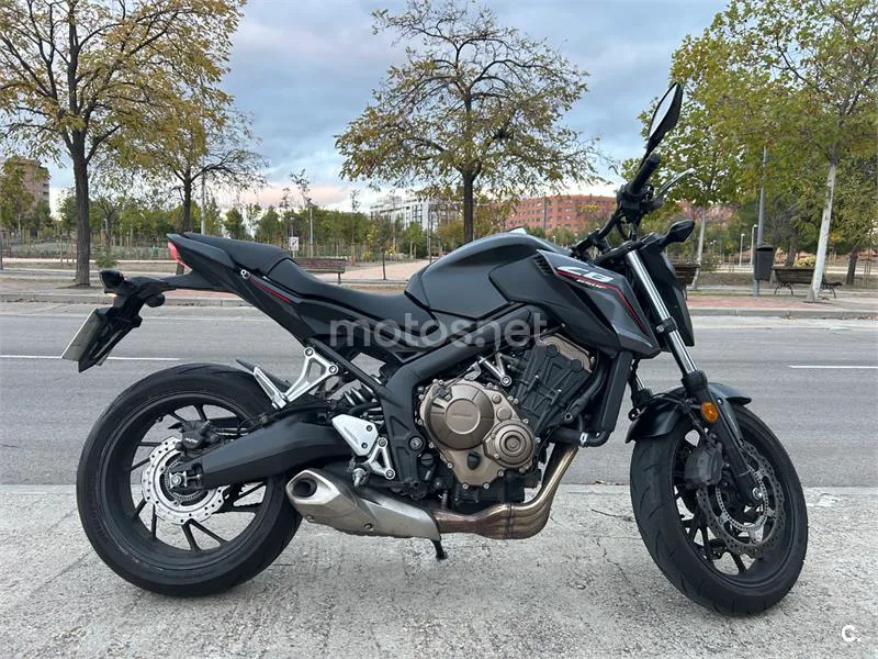 Honda CB650F - Vista 3