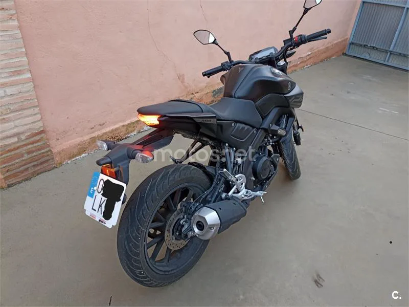 Yamaha MT-125 – Vista 4