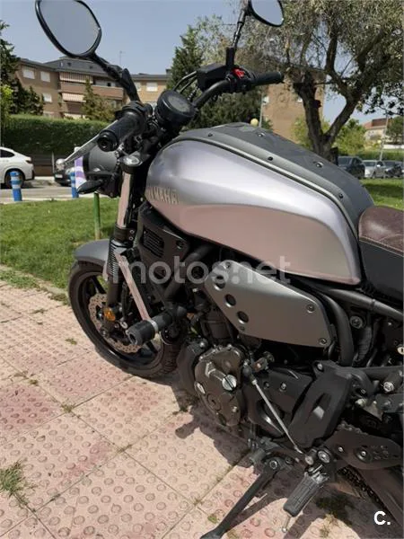 Yamaha XSR 700 – Vista 3