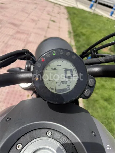Yamaha XSR 700 – Vista 6