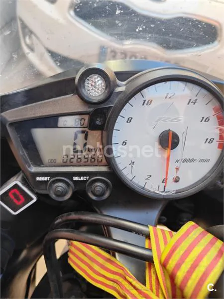 Yamaha YZF-R6 - Vista 3
