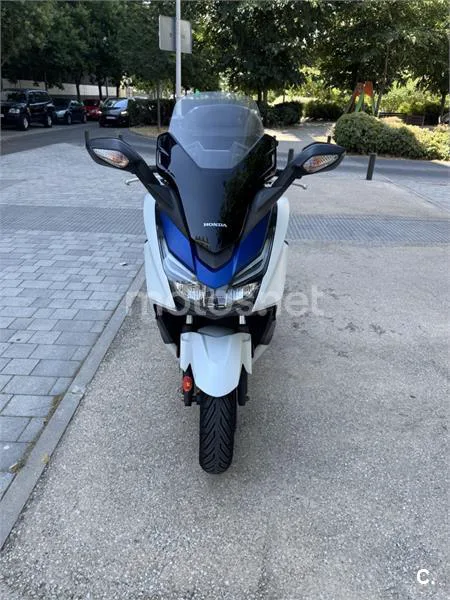 Honda Forza 125 - Vista 4