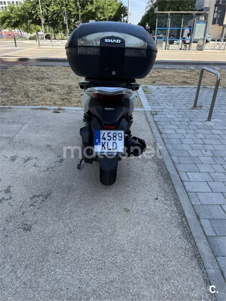 Honda Forza 125 - Vista 5
