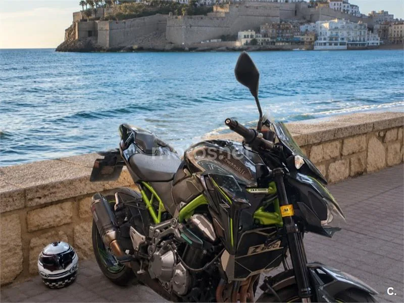 Kawasaki Z900 - Vista 3