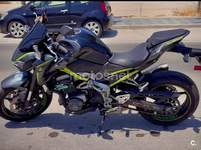 Kawasaki Z900 - Vista 5