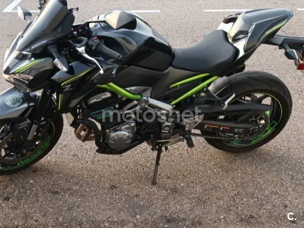 Kawasaki Z900 - Vista 8