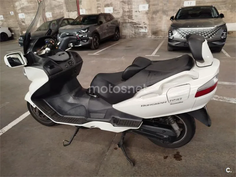 Suzuki Burgman 650 Executive 3000 € 2010 Barcelona - 2