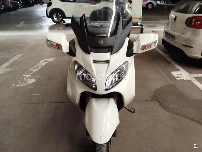 Suzuki Burgman 650 Executive - Vista 4