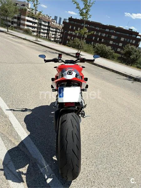 Ducati Streetfighter V4 – Vista 4