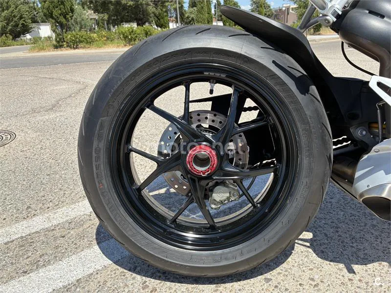 Ducati Streetfighter V4 – Vista 10