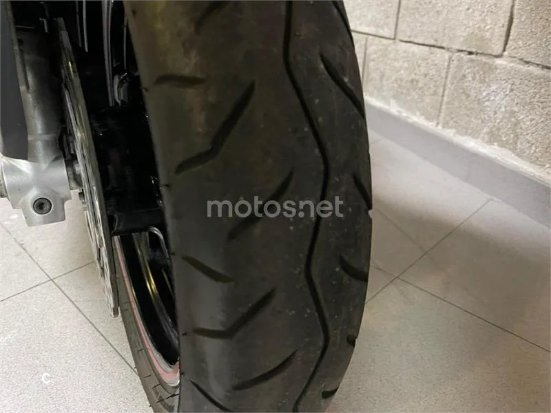 Kymco AK 550 - Vista 11