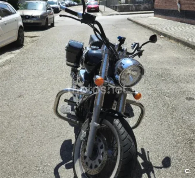 Suzuki Intruder C800 - Vista 5