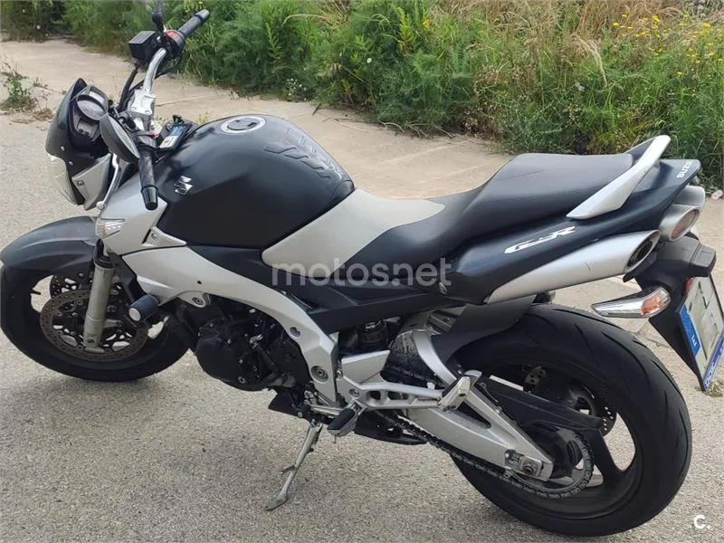 Suzuki GSR600 - Vista 5