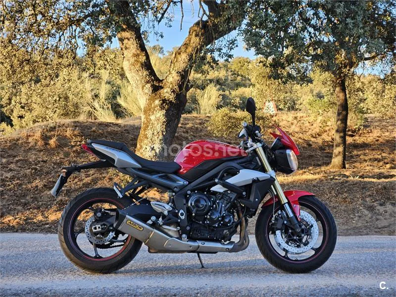 Triumph Street Triple - Vista 3