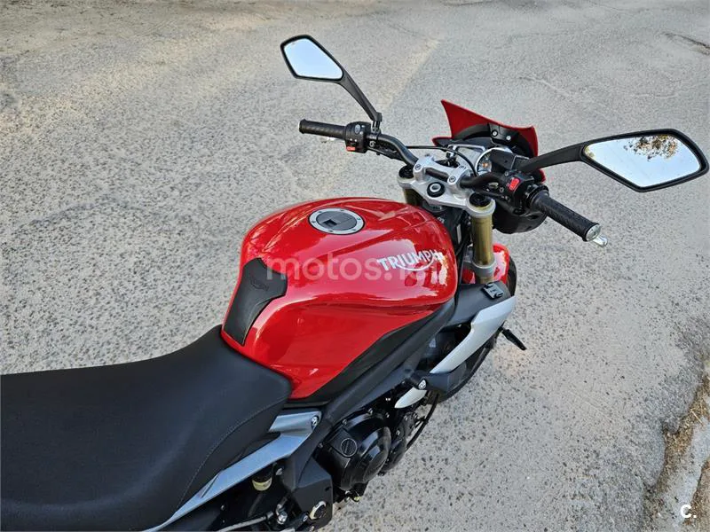 Triumph Street Triple - Vista 7