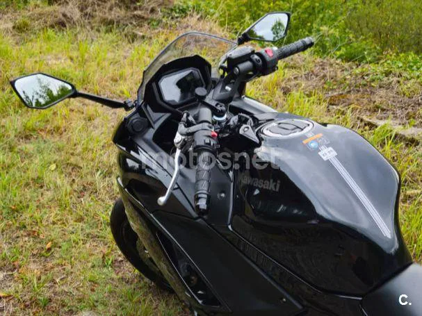 Kawasaki Ninja 650 - Vista 6
