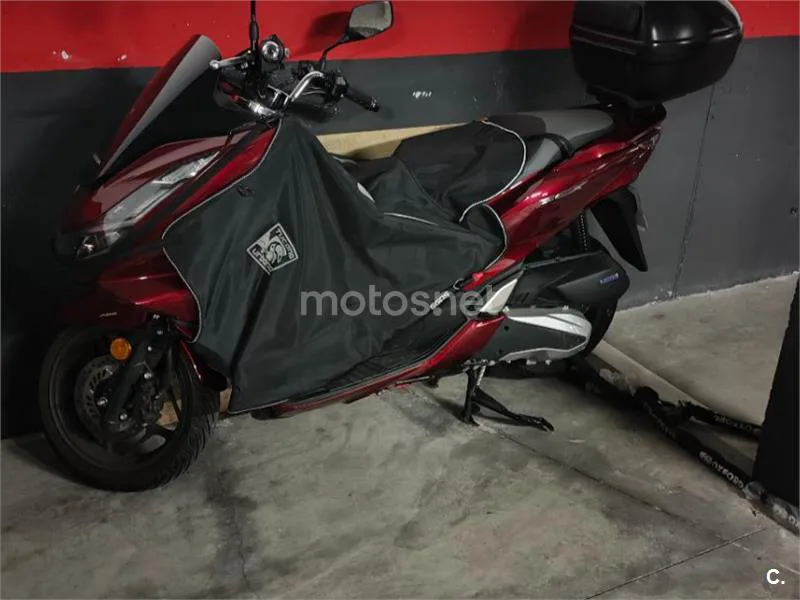 Honda PCX125 - Vista 3