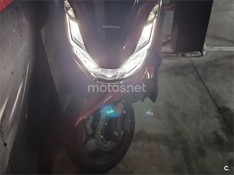 Honda PCX125 - Vista 5