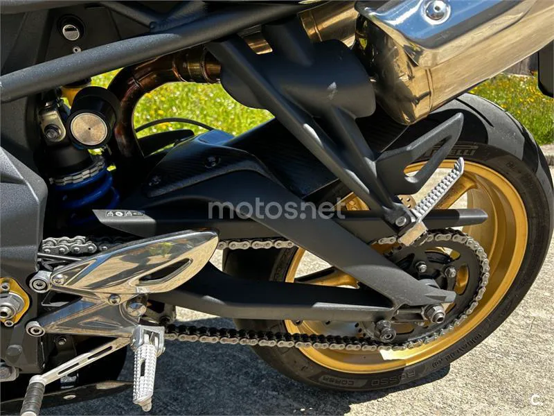 Triumph Street Triple R - Vista 16
