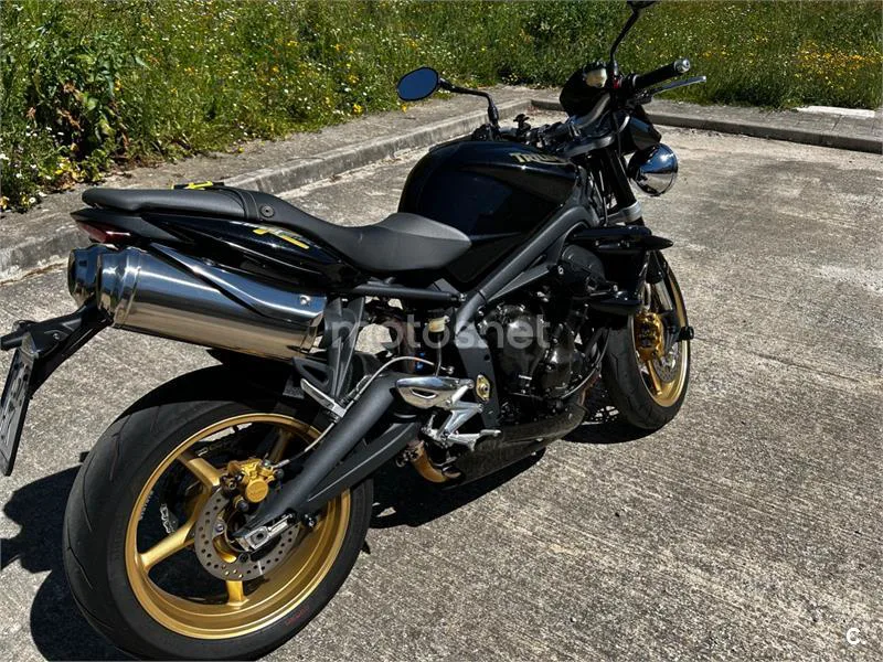 Triumph Street Triple R - Vista 4