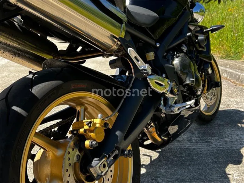 Triumph Street Triple R - Vista 9