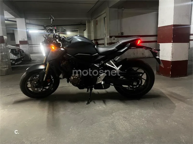 Honda CB650R - Vista 12