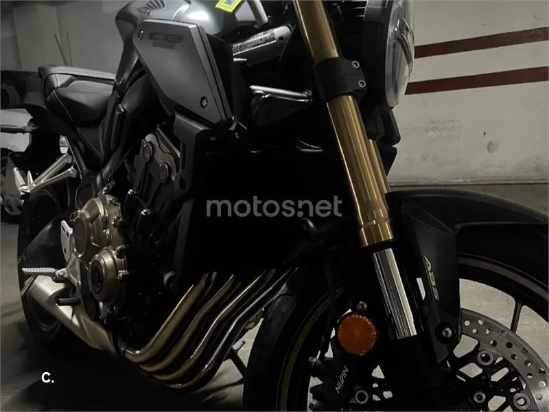 Honda CB650R - Vista 4