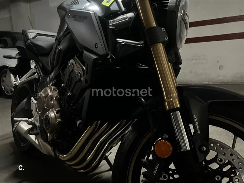 Honda CB650R - Vista 8