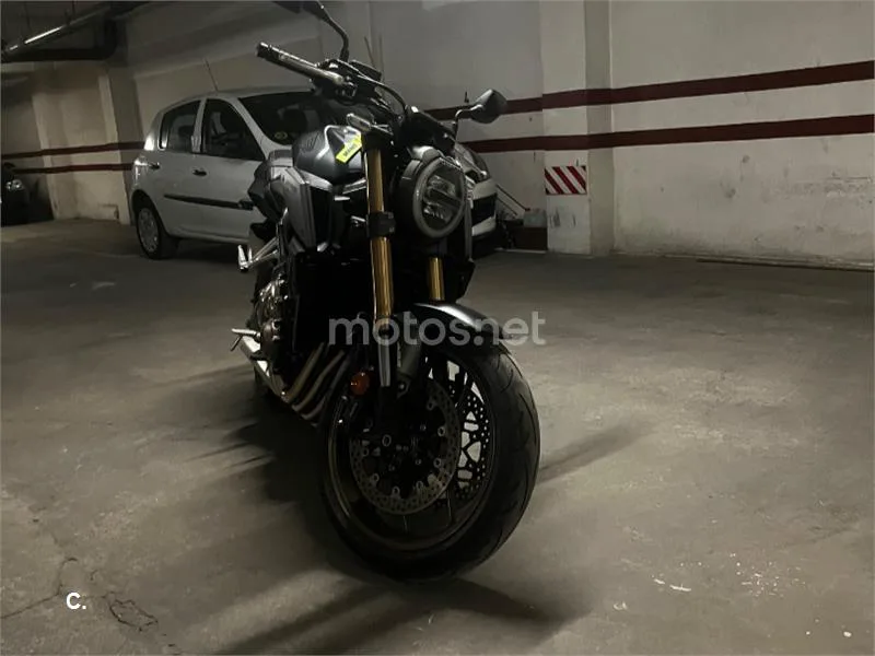 Honda CB650R - Vista 9