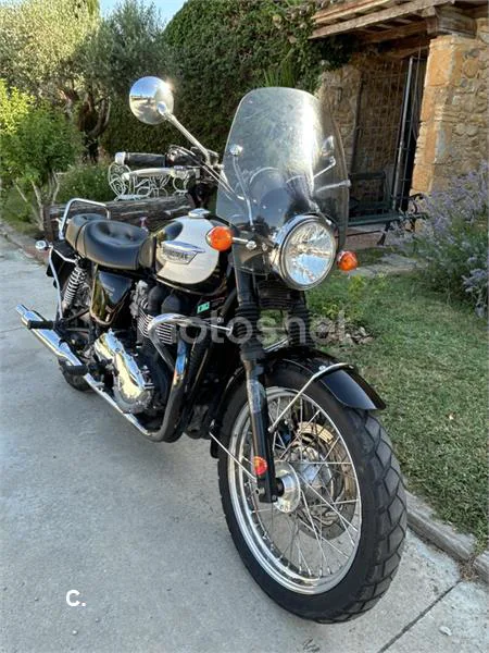 Triumph Bonneville T100 - Vista 4