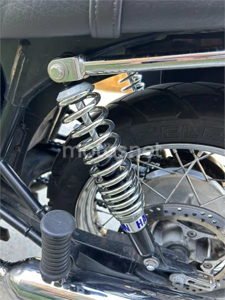 Triumph Bonneville T100 - Vista 6