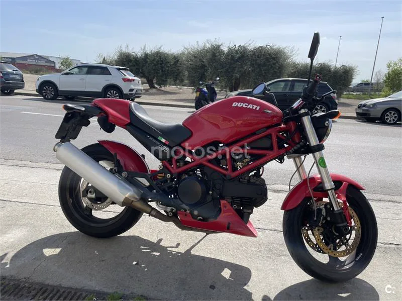 Ducati Monster 695 - Vista 4