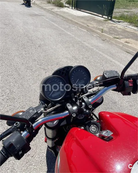 Ducati Monster 695 - Vista 5