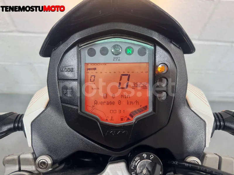 KTM 390 Duke - Vista 11