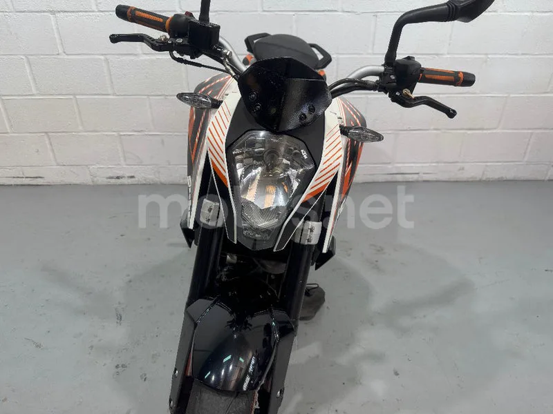 KTM 390 Duke - Vista 19