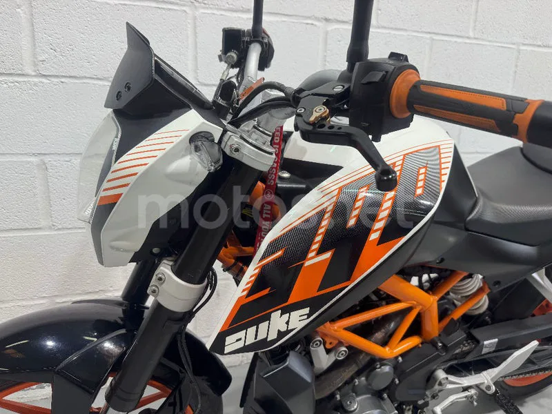 KTM 390 Duke - Vista 21