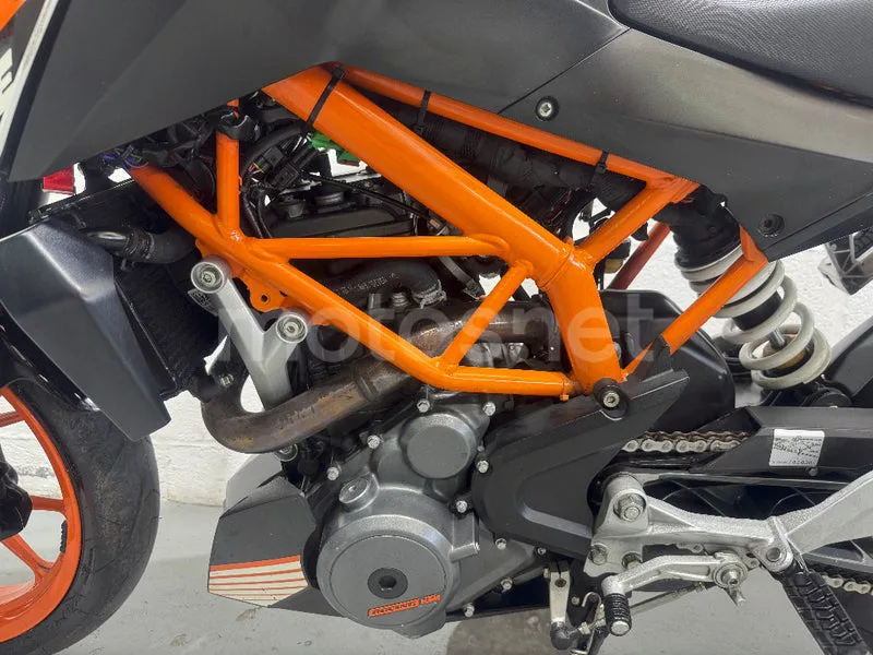 KTM 390 Duke - Vista 23