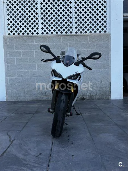 Ducati SuperSport - Vista 3