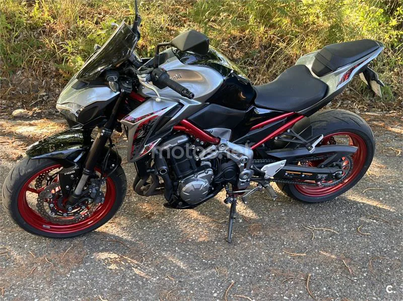 Kawasaki Z900 - Vista 3