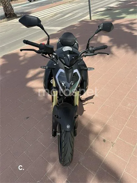 Keeway RKF 125 - Vista 4