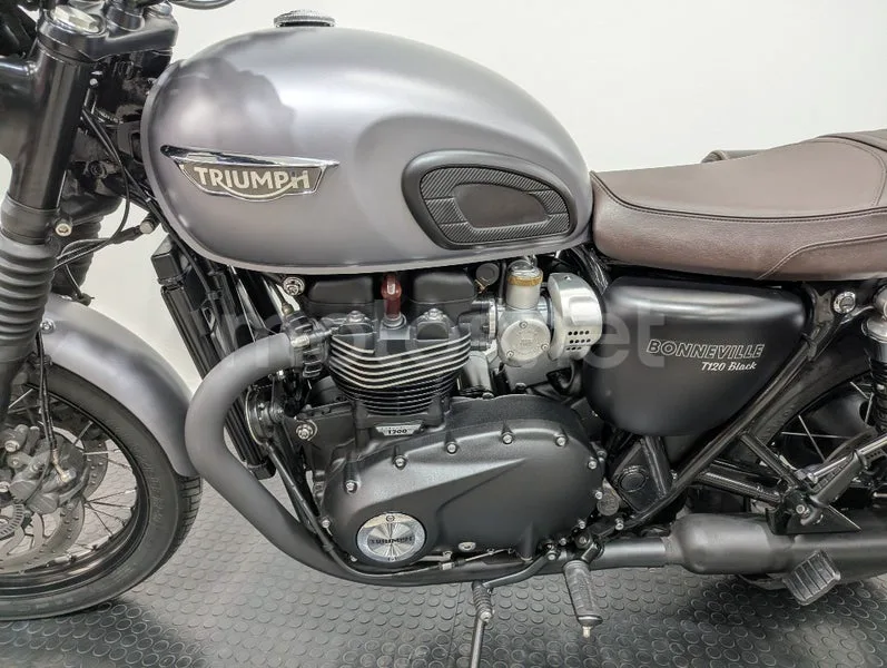 Triumph Bonneville T120 - Vista 3