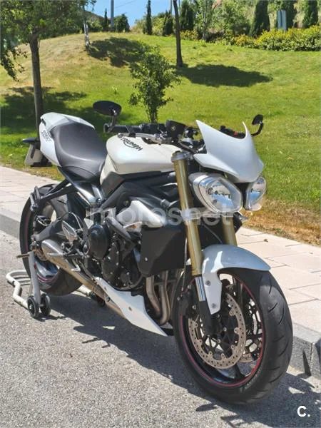 Triumph Street Triple 6000 € 2016 Granada - 1