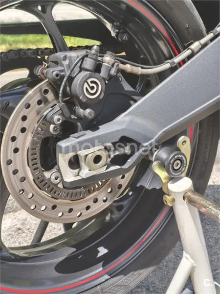 Triumph Street Triple - Vista 11