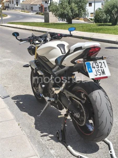 Triumph Street Triple - Vista 5