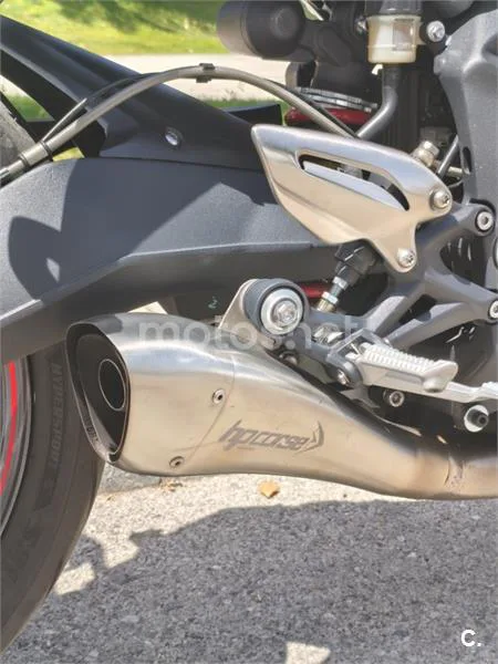 Triumph Street Triple - Vista 7